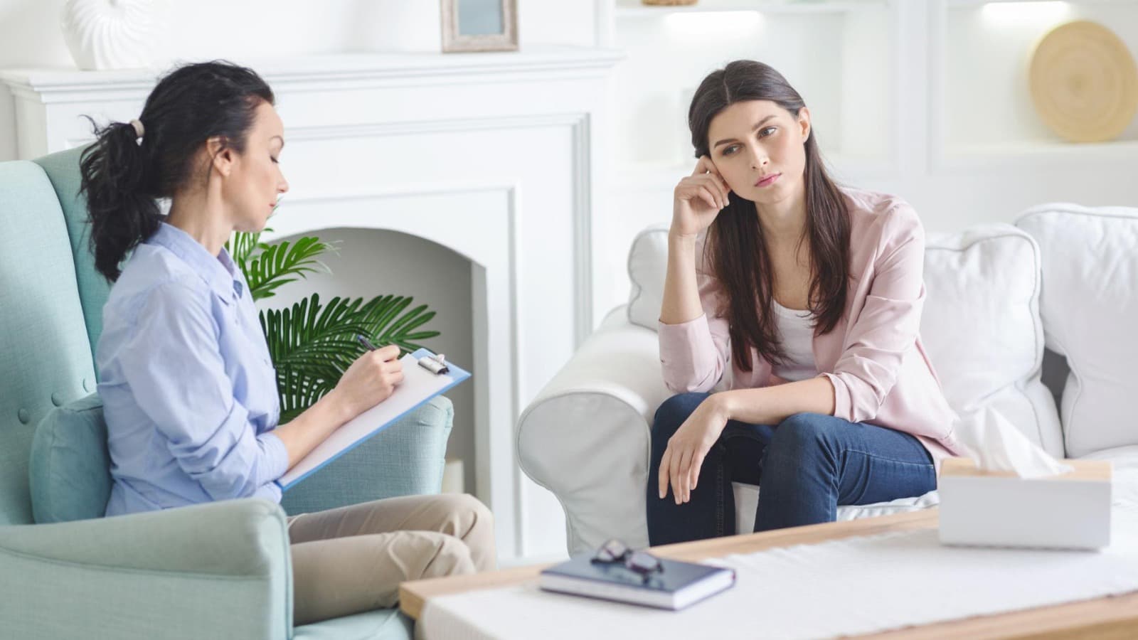 A calm, supportive counselling session